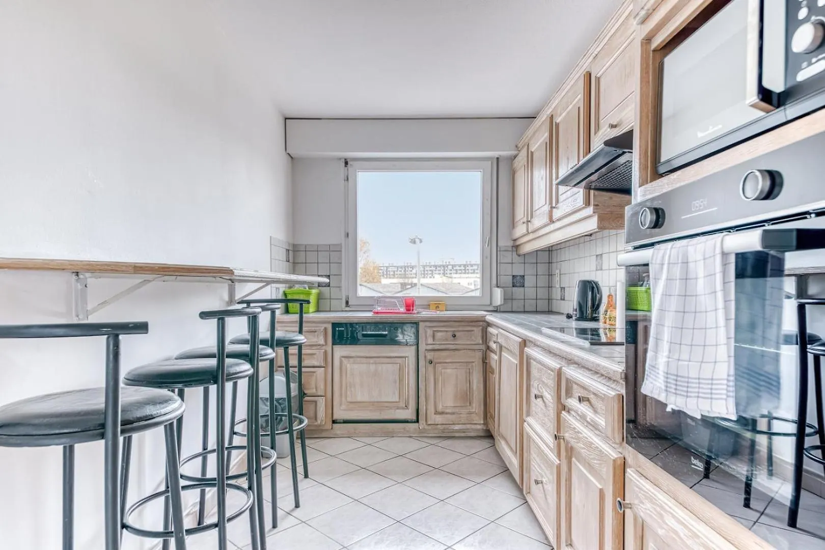 Guestready - Tranquil Escape In The City Lyon 0*,  France